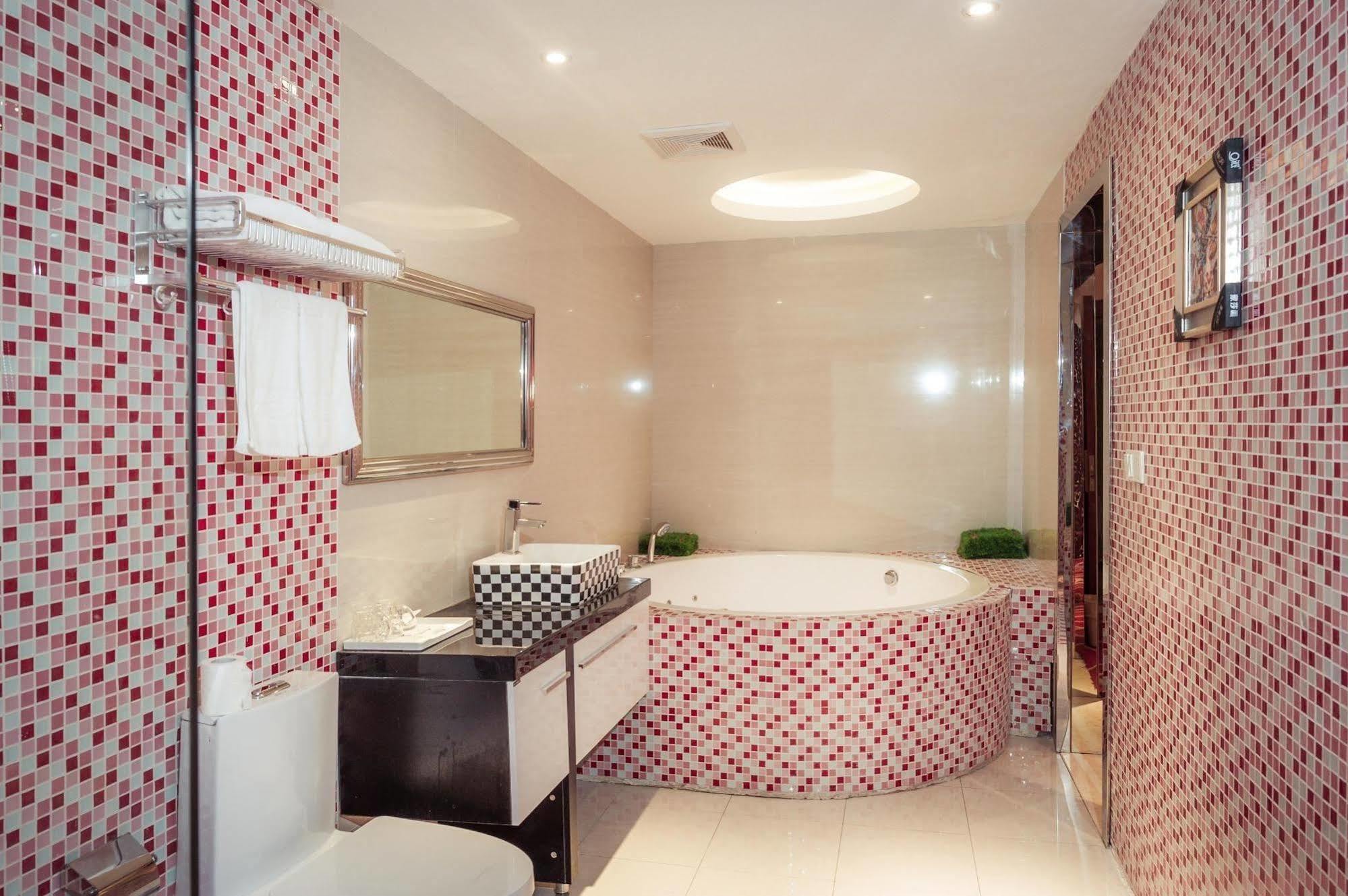 Deqing Milan Fashion Hotel المظهر الخارجي الصورة
